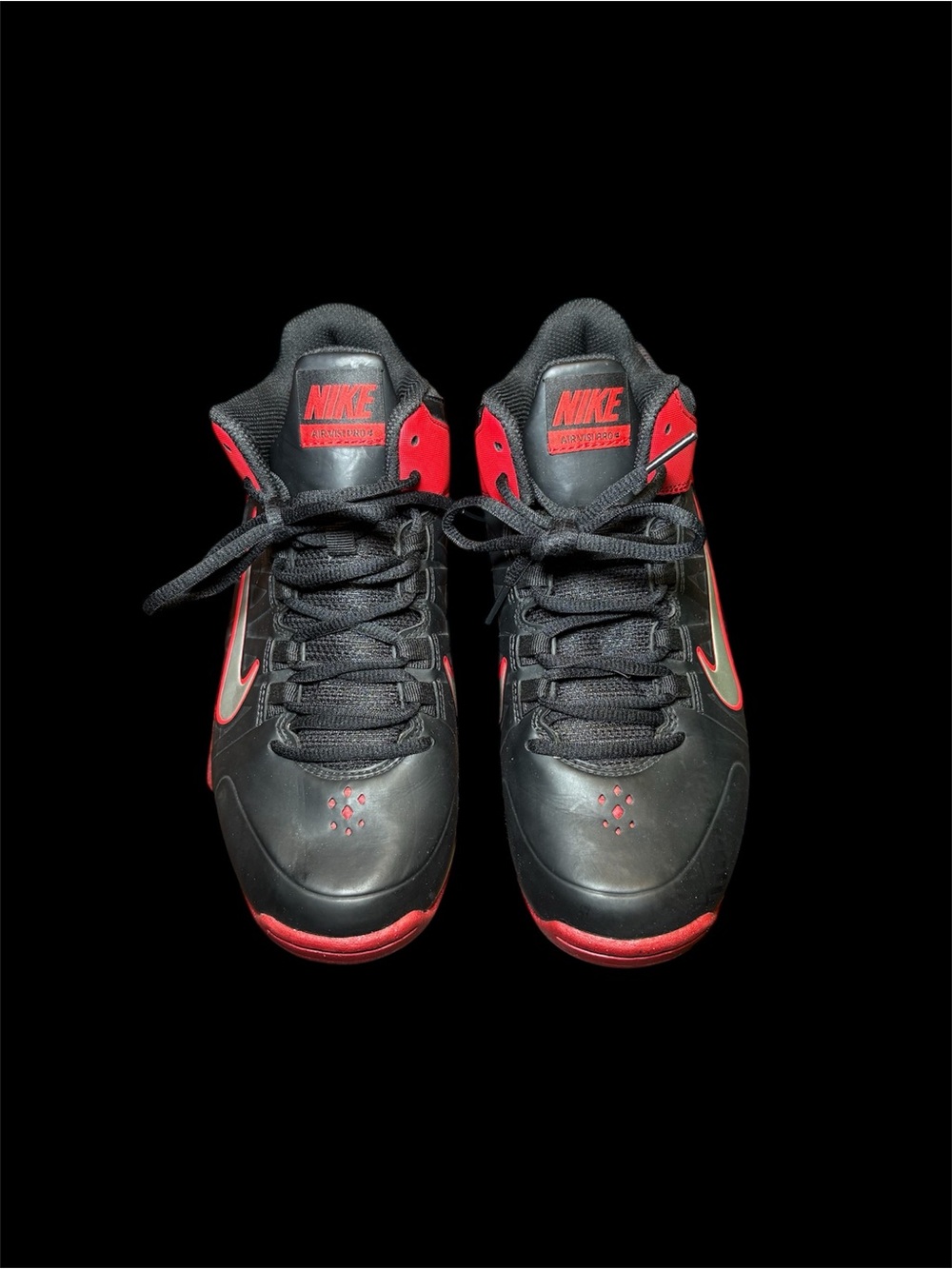 Nike Black and Red Low-Top Athletic Sneakers